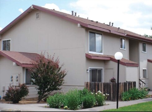 Photo - Cedarwood Apartments