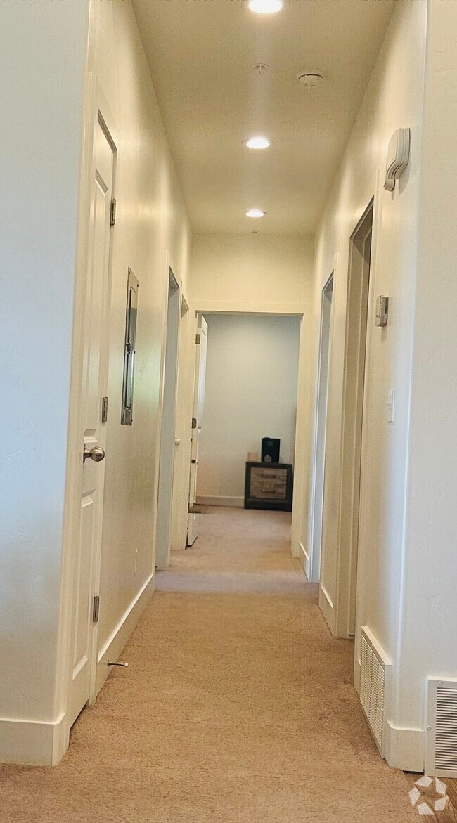Building Photo - 262 W 100 S St Unit 12 Rental