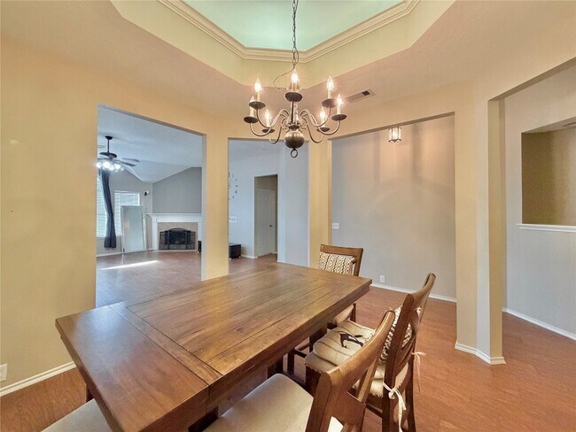 Photo - 5511 Baldwin Elm St