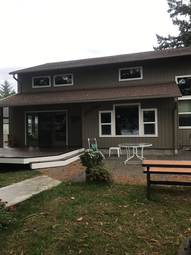 Photo - 17306 Lakeview Blvd