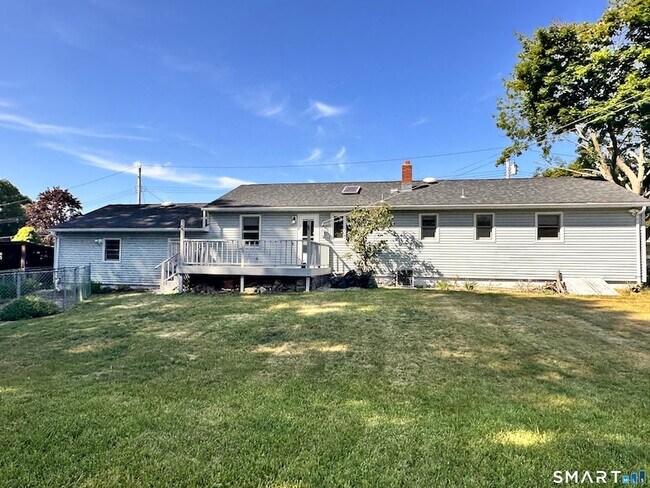 23 Robin Rd