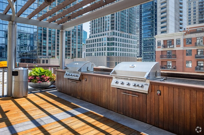 Outdoor Kitchen