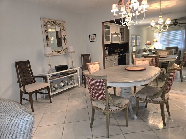 Photo - 2960 59th St S