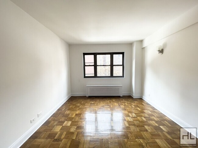 Photo - EAST 35 STREET Unit 15E