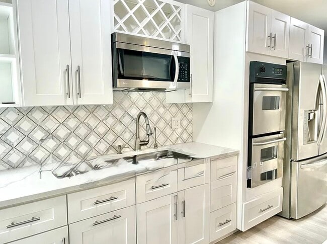 Photo - 5015 Nassau Cir Unit 4