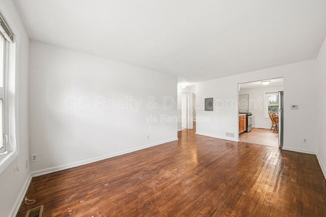 Photo - 913-913 3rd St Unidad 907