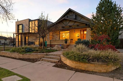 Building Photo - Beautiful 3 Bedroom Craftsman Bungalow Furnished or Unfurnished Available NOW!