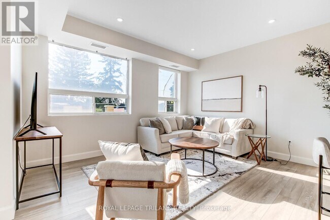 Photo - 16 Compass Trail Unité 203