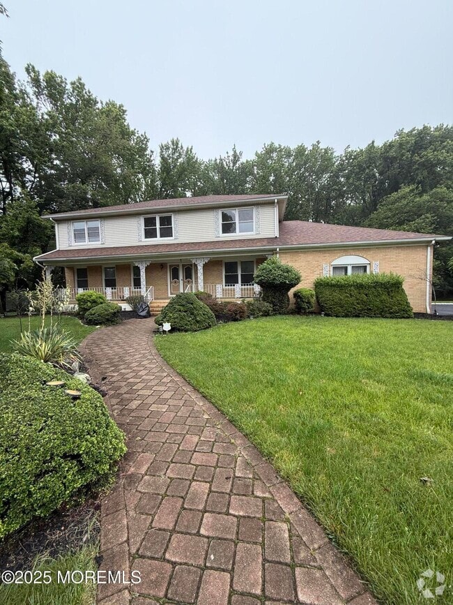 Building Photo - 5 Northwoods Rd Rental