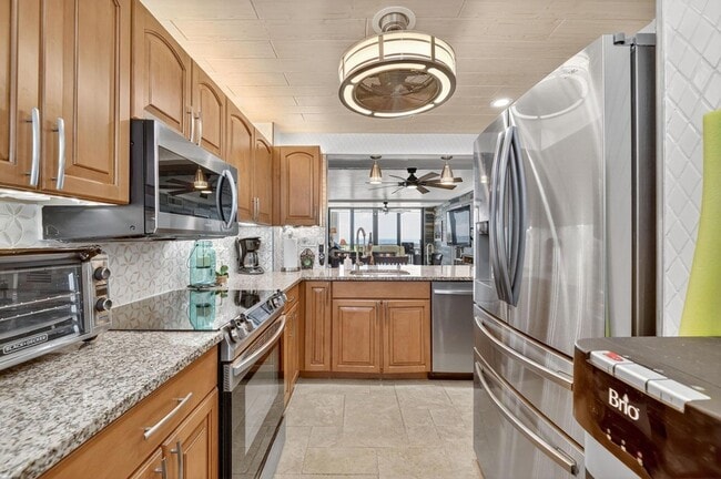 Photo - 10680 S Ocean Dr Unidad 105