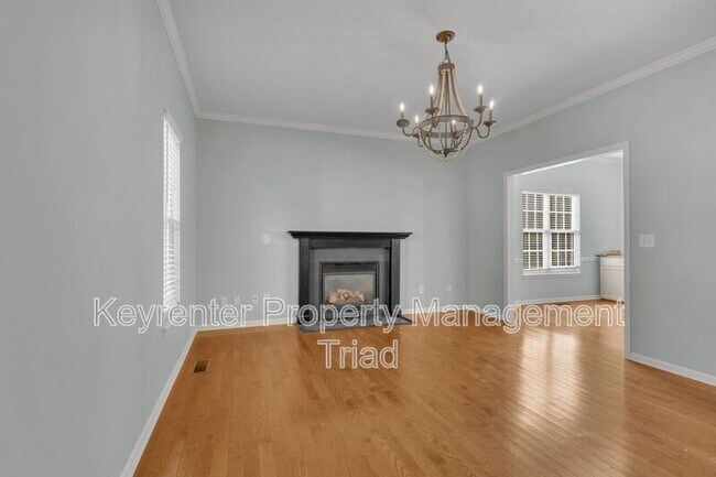 Photo - 3391 Valley Crossing Dr