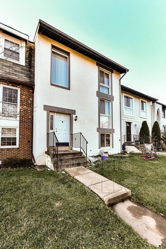 Photo - 8088 Edinburgh Dr