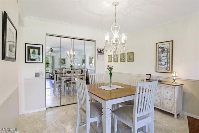 Photo - 5905 Trailwinds Dr Unit 824