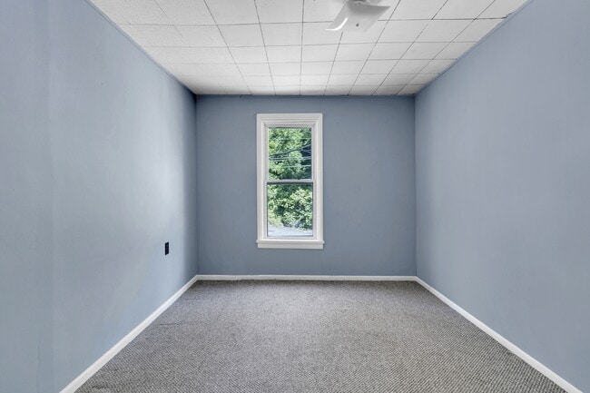 Photo - 356 Stewart St