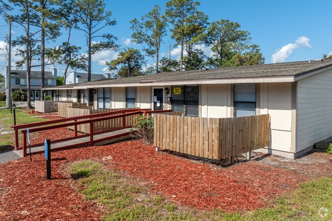 Building Photo - Driftwood