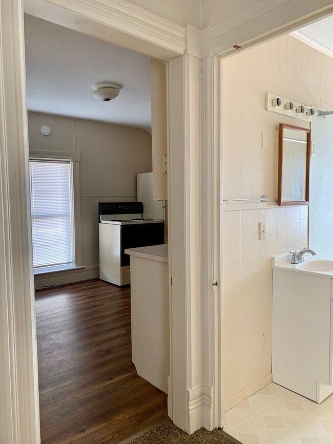 Photo - 281 Jefferson St Unidad 281 1/2 Jefferson St.  2