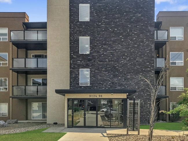 Building Photo - 9124-9196 96 Ave