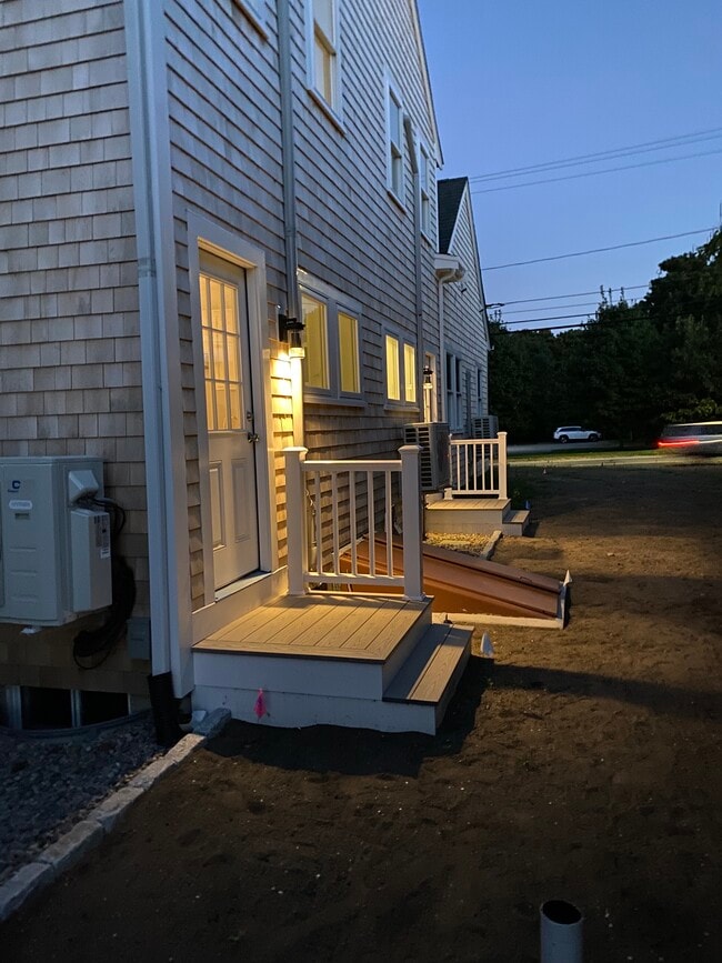 Photo - 530 Main St Unit 2