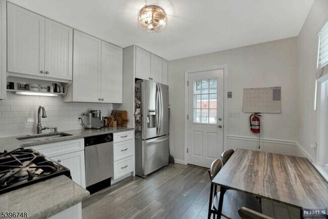 Photo - 16 Brookside Ave