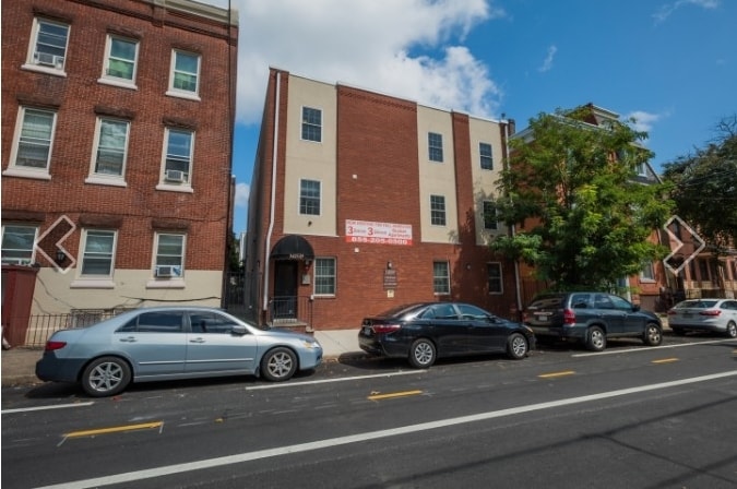 34th and Spring Garden Street - 34th and Spring Garden Street Apartments