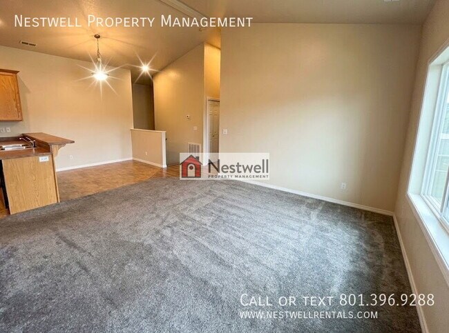 482 Walton Dr