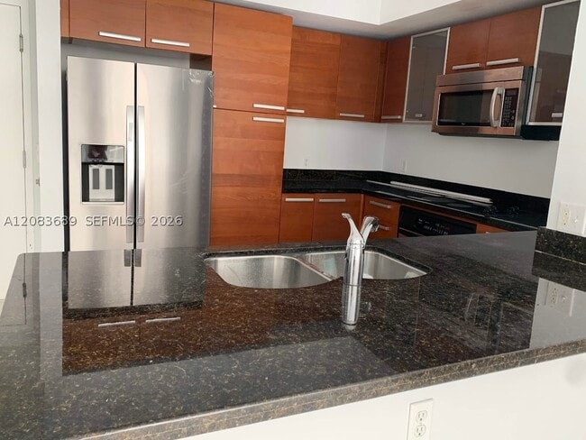 2030 Douglas Rd Unit 521