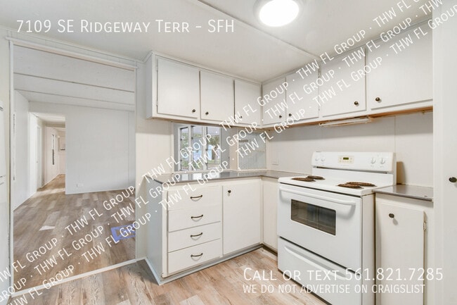 Photo - 7109 SE Ridgeway Terrace