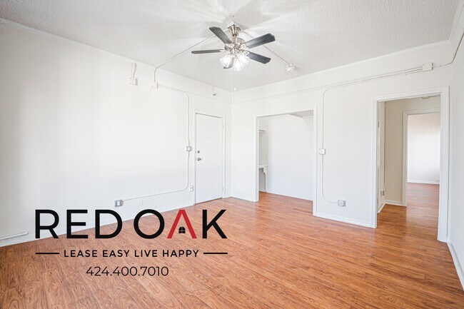 Photo - 425–427 S. Grand View St Unidad 5502