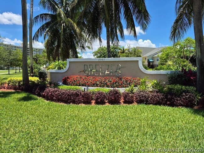 Building Photo - 2823 N Course Dr Unit 205