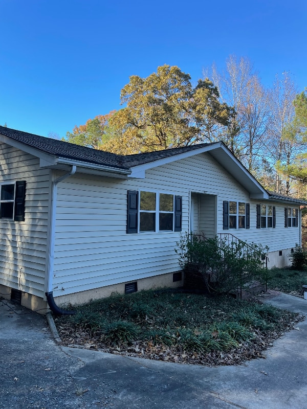 Building Photo - 9937 Valley Rd Rental