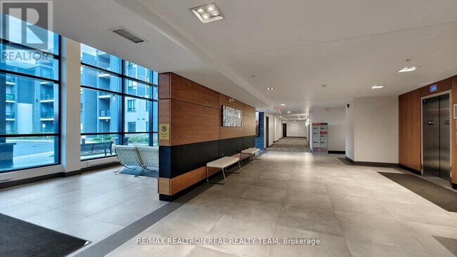 Photo - 3170 Erin Mills Pkwy Unit 332