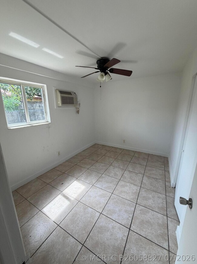 Photo - 1124 NW 2nd St