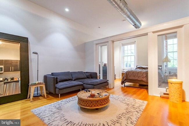 Photo - 1320 Pine St Unit 2F
