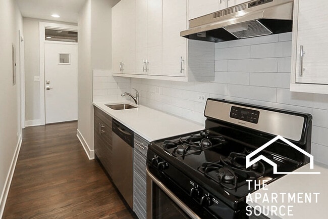 Photo - 3919 N Janssen Ave Unidad 3E