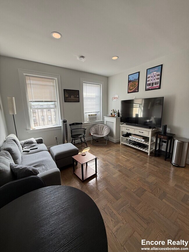 Photo - 60 Queensberry St Unidad 15