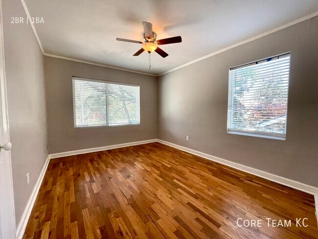 Photo - 1114 W 45th St Unidad 1114-2