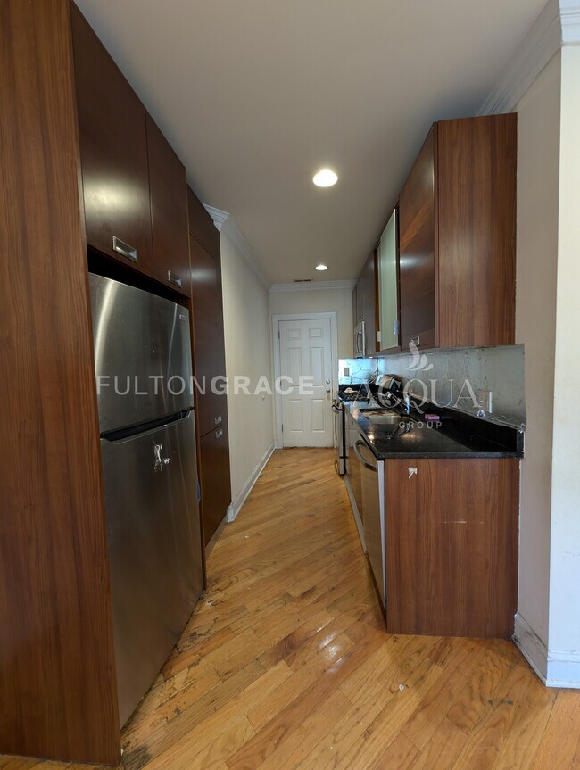 Photo - 6937 N Oakley Ave Unit 1