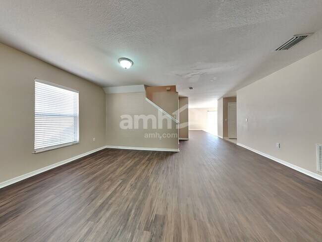 Photo - 10414 Boyette Creek Blvd