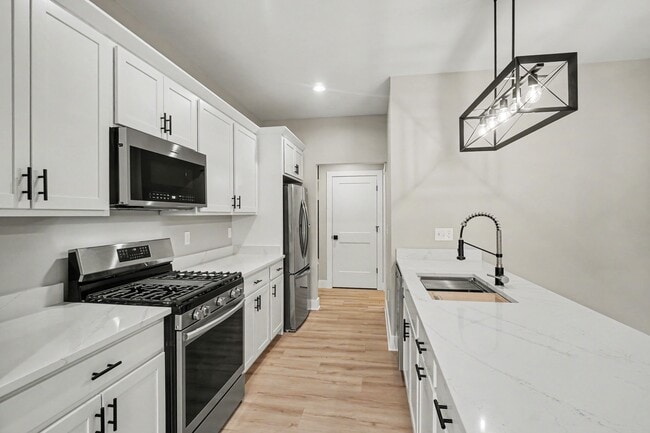 Photo - 5008 Danbury Pl