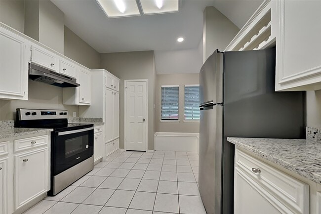 Photo - 9903 Jockey Club Dr