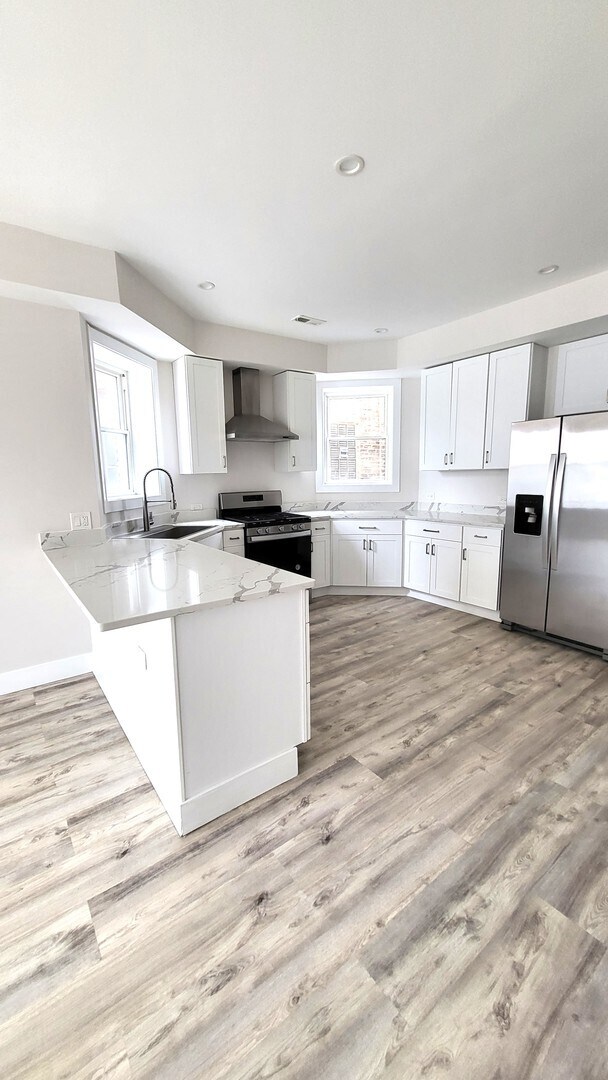 Photo - 2904 W Nelson St Unit 1