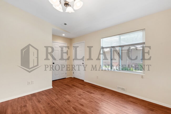 Photo - 4248 Newell St