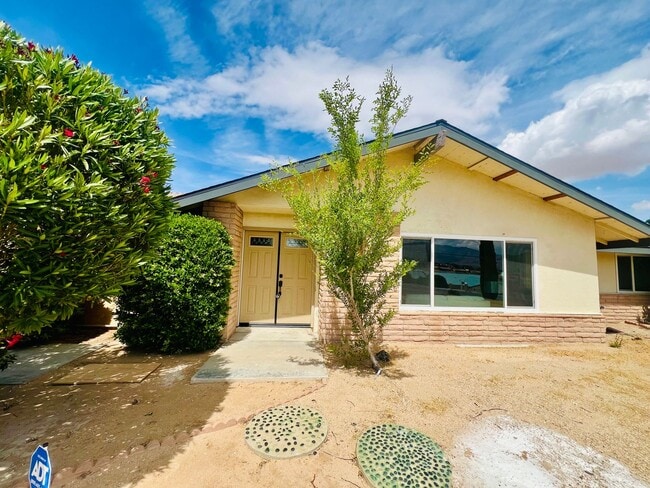Photo - Scenic Hillside Living – Spacious 3 Bed, 2 Bath with Sweeping Views