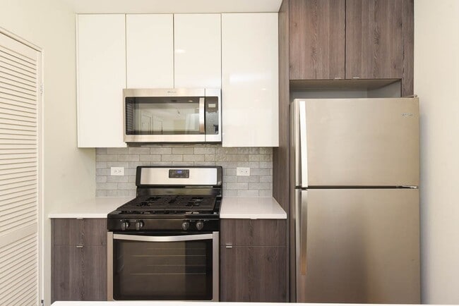 Photo - 843 W Grace St Unit 102D