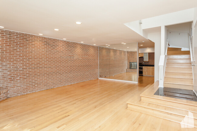 Photo - 644 W Webster Ave Condo Unit F