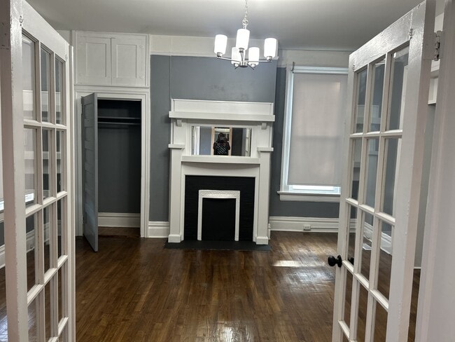 Photo - 805 Crawford Ave