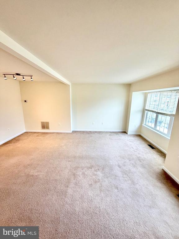 Photo - 17357 Sligo Loop