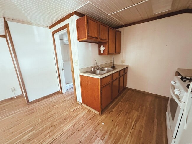 Photo - 22767 US-67