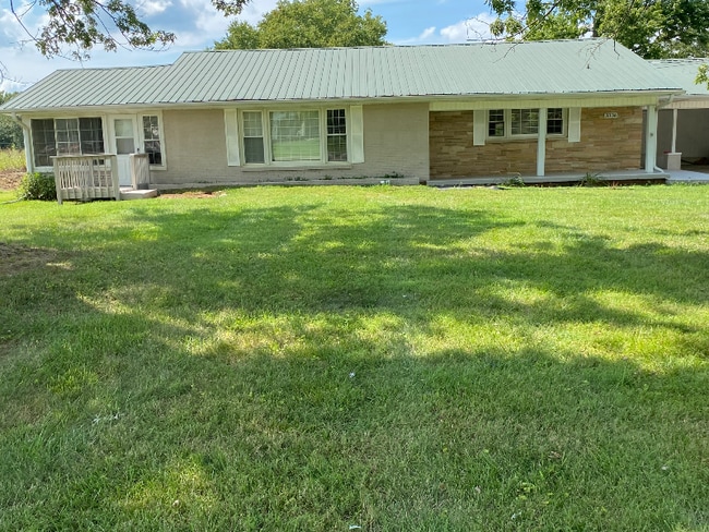 Building Photo - 3336 Hilham Rd Rental