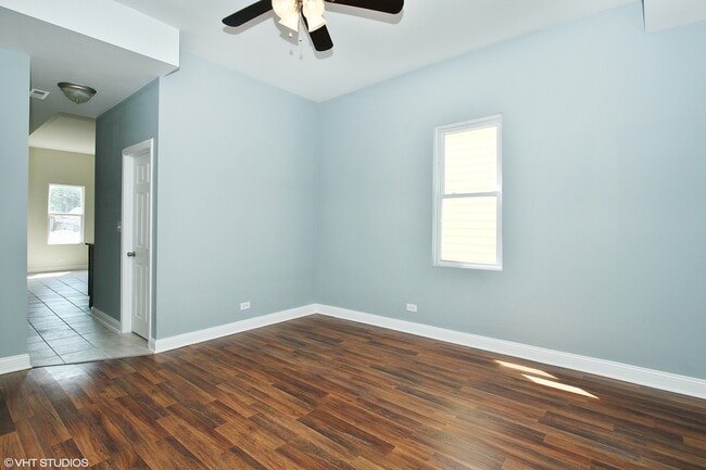 Photo - 9011 S Brandon Ave Unidad 2